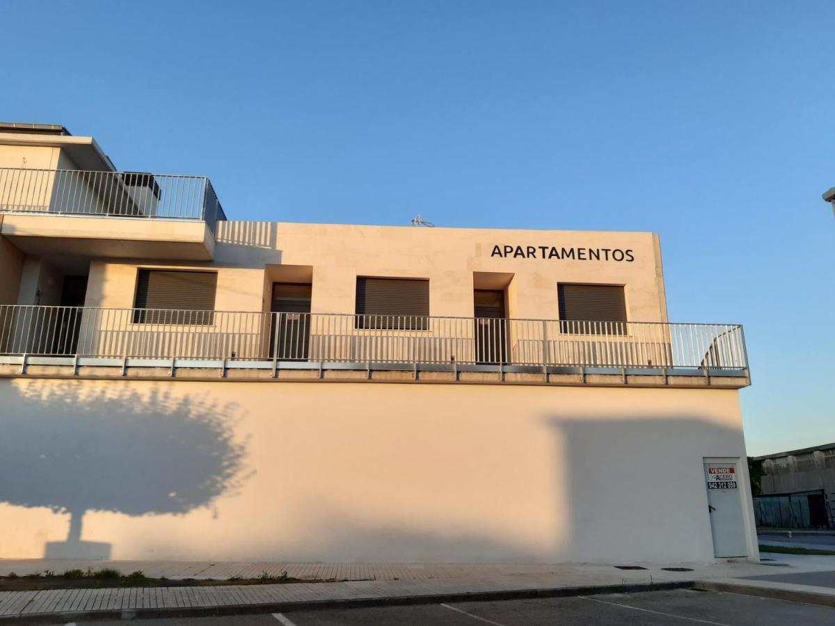 Apartamentos Salitre Soto de la Marina Exteriér fotografie
